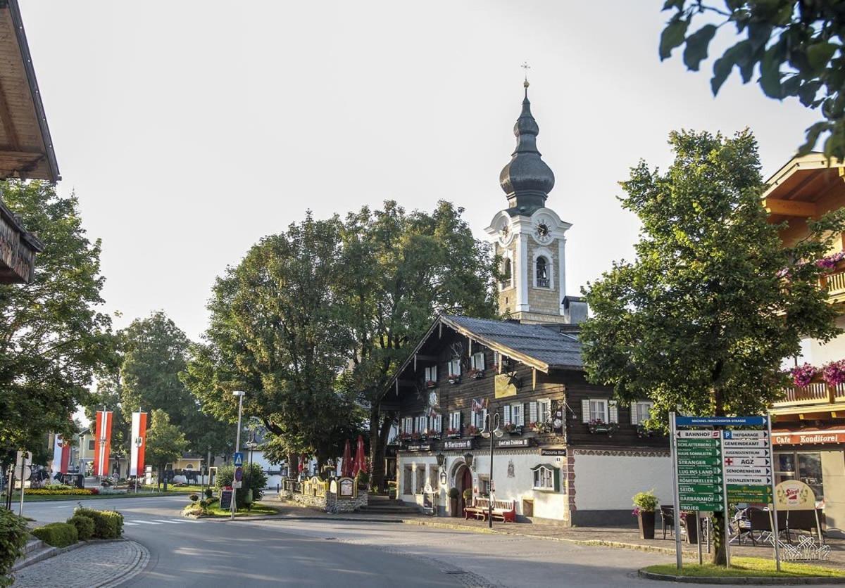 Hotel Gasthof Markterwirt Altenmarkt im Pongau Bagian luar foto