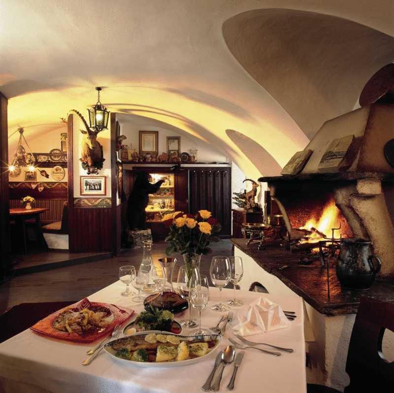 Hotel Gasthof Markterwirt Altenmarkt im Pongau Bagian luar foto