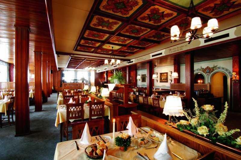 Hotel Gasthof Markterwirt Altenmarkt im Pongau Bagian luar foto