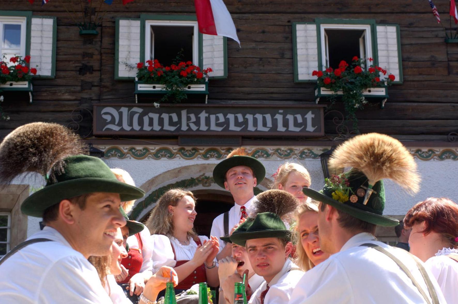 Hotel Gasthof Markterwirt Altenmarkt im Pongau Bagian luar foto